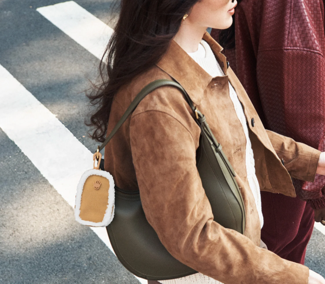 SHEARLING HAND MIST TOUCHETTE 🐫 | Porta Touchland edicion especial