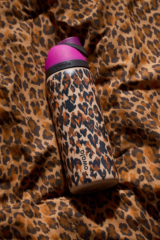 Wild at Heart 🩷🐆  | Owala UO Exclusive FreeSip 946 ml | 32 oz