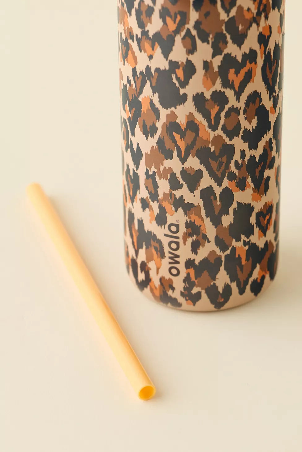 Wild at Heart 🩷🐆  | Owala UO Exclusive FreeSip 946 ml | 32 oz