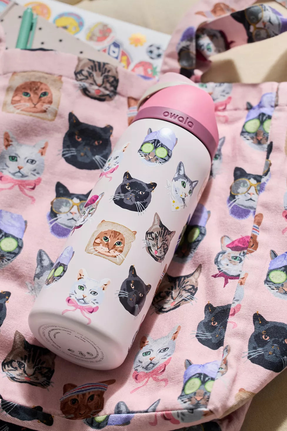 Cat Collage 🐈 | Owala UO Exclusive FreeSip 946 ml | 32 oz ° PREORDER °