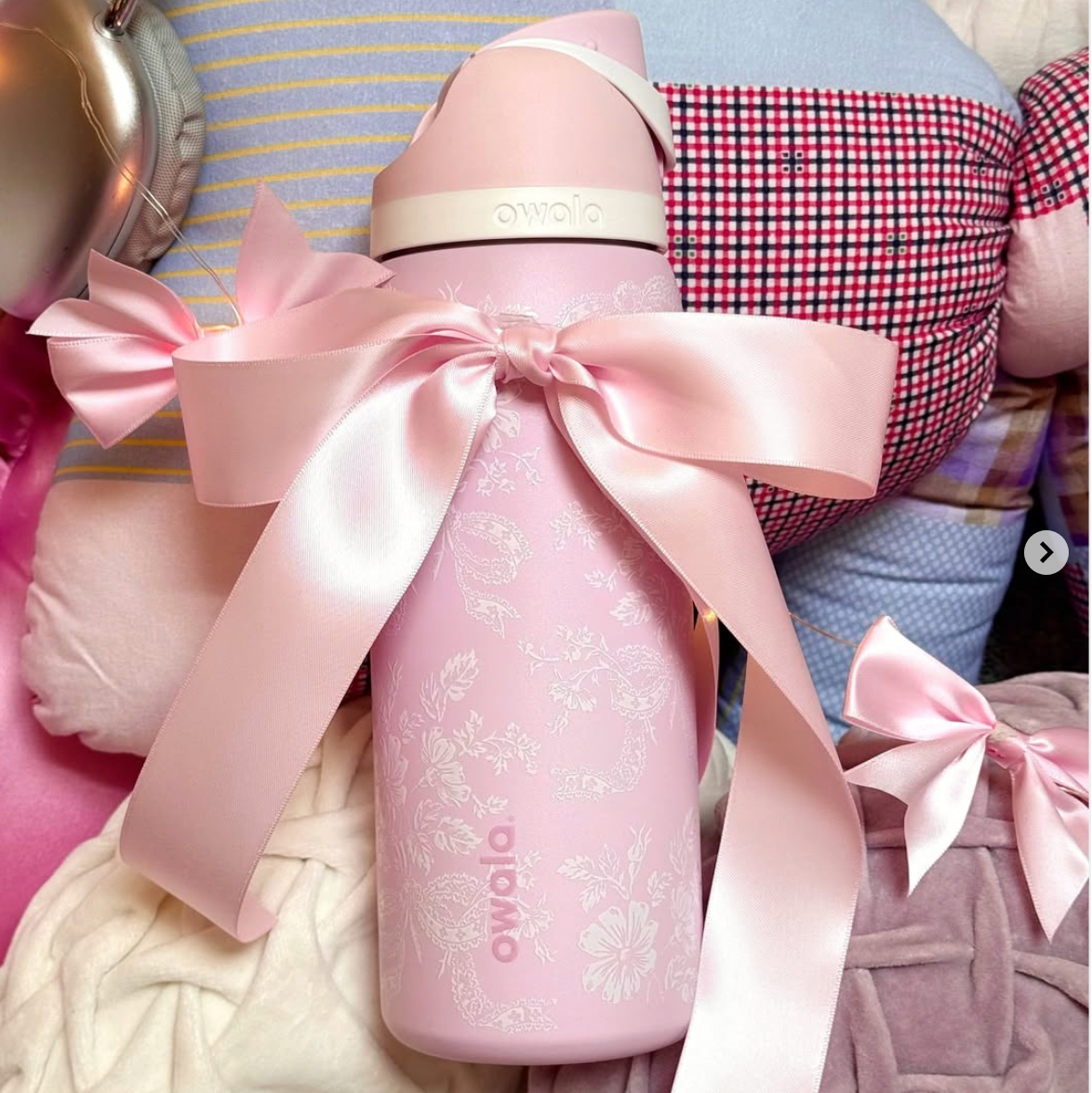 Ribbon Toile 🎀 | Owala UO Exclusive FreeSip 946 ml | 32 oz