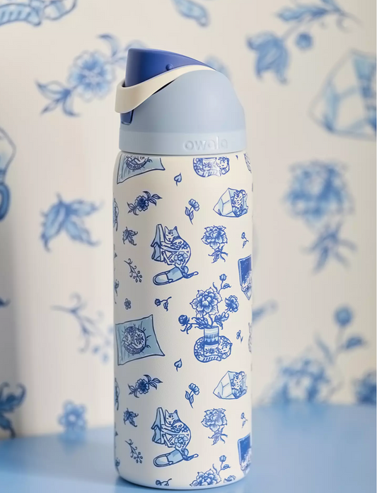 Delft Cat 💙🐈 | Owala UO Exclusive FreeSip 946 ml | 32 oz