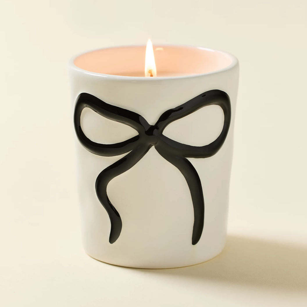 Vela moño exclusiva de Urban outfitters | Aroma: bosque de hinoki 🌳