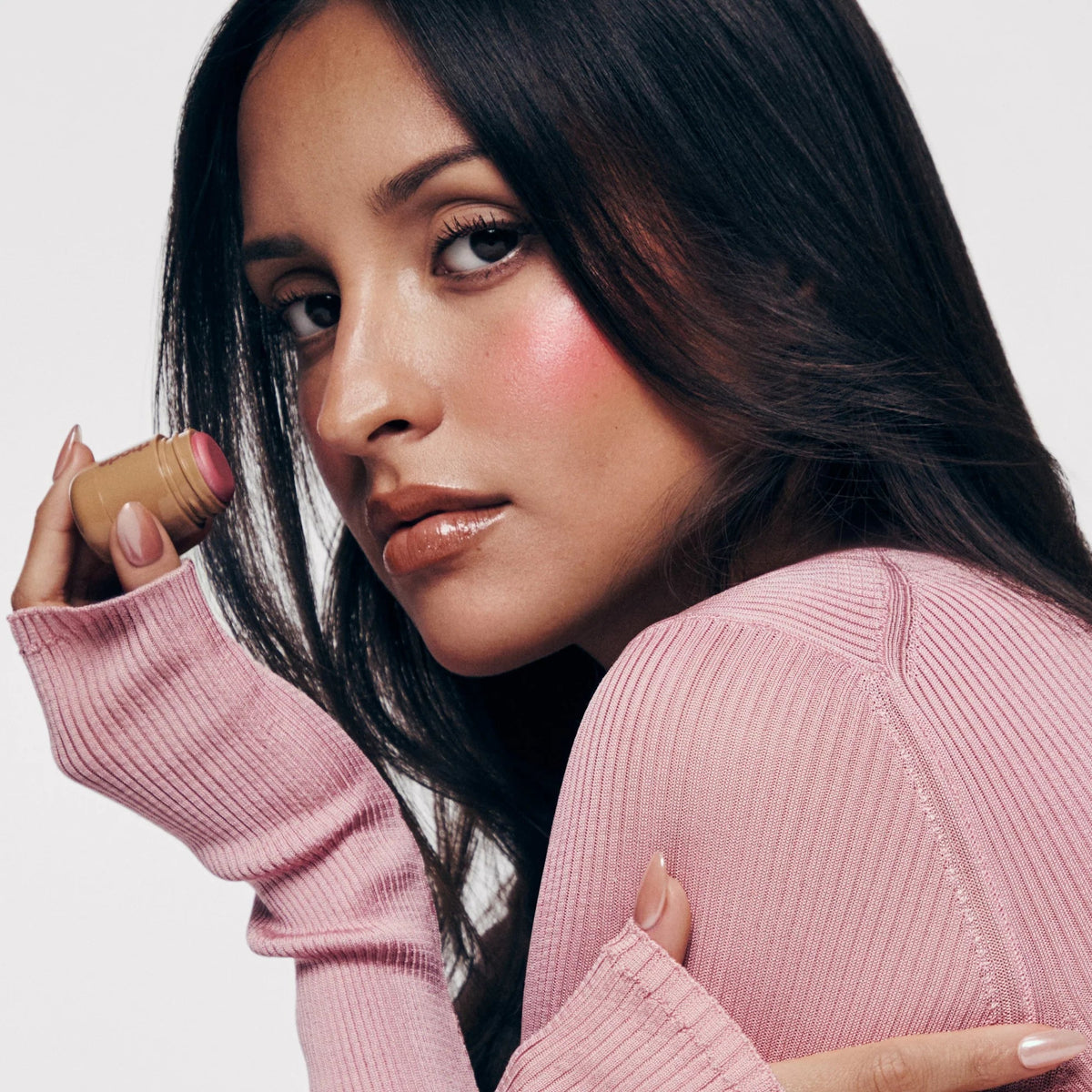 Rhode | Pocket pearl, the mini shimmery flush 💗 | Geminis